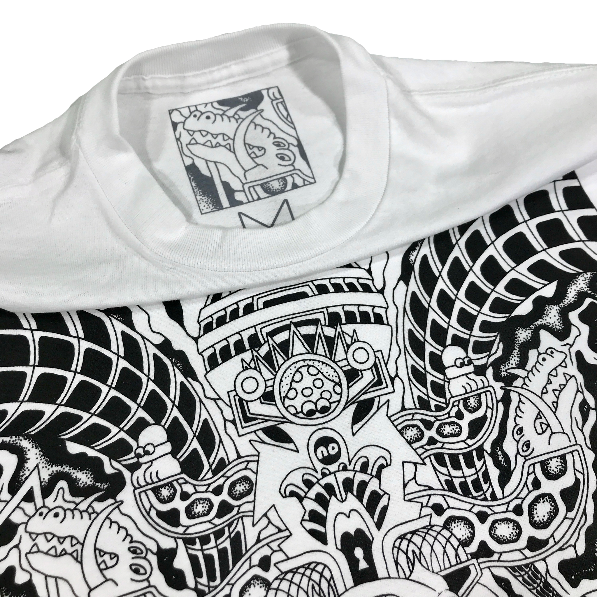 Lola Castle T・White