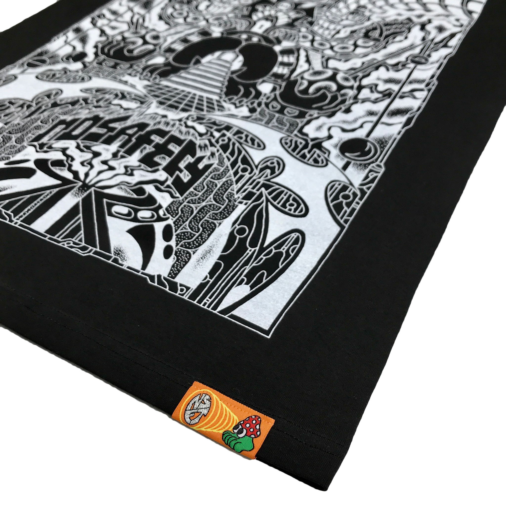 Lola Castle T・Black